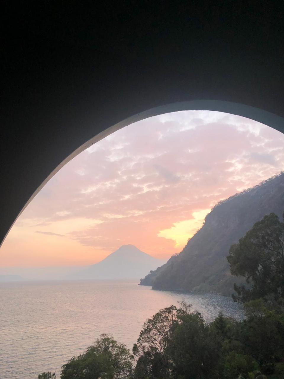 The Paradise Of Atitlan Suites - Free Breakfast Supplies パナハチェル エクステリア 写真
